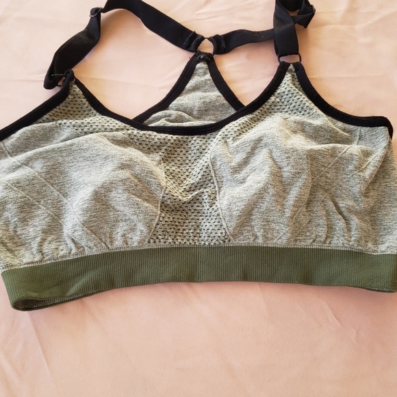 **Clearance** Yoga 9 Women's Sft Sports Bra - Picture 1 of 6
